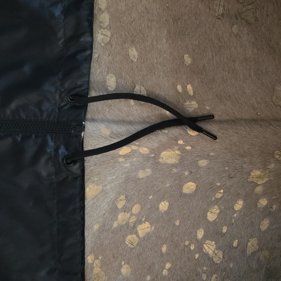 Nike Floral Crop Windrunner, Light Rain Jacket, Hooded Lightweight - Picture 5 of 8